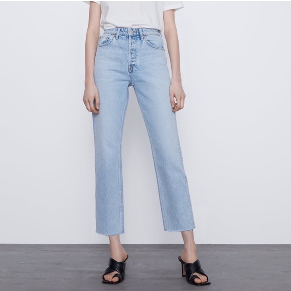 Zara High Rise‎ Straight Leg Light Wash Jeans Size 4 - Picture 1 of 8